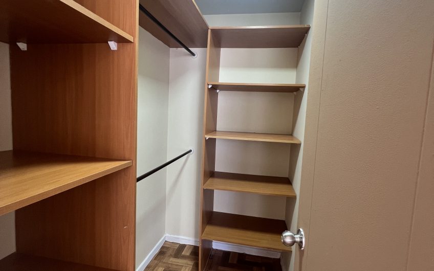 OPORTUNIDAD – Un dormitorio -dos ambientes- a pasos Metro U. de Chile