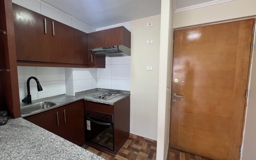 OPORTUNIDAD – Un dormitorio -dos ambientes- a pasos Metro U. de Chile